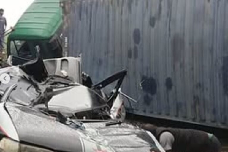 Kecelakaan Maut di Karawang Timur