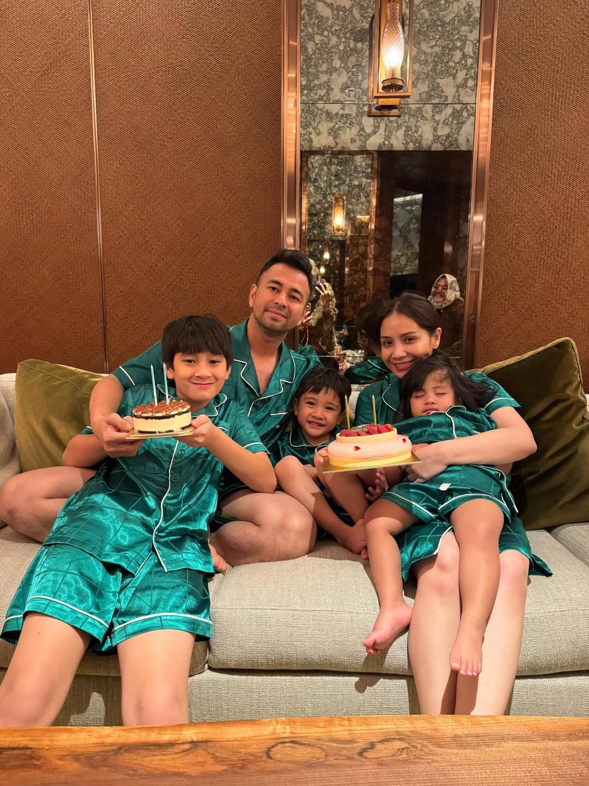 raffi-ahmad-nagita-slavina ulang tahun