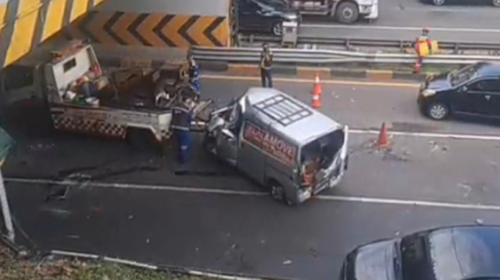 Tabrakan Beruntun di Tol JORR: 7 Kendaraan Rusak