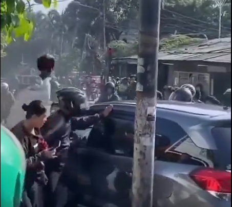 Aksi-Nekat-Berujung-Petaka-Mobil-Ugal-Ugalan