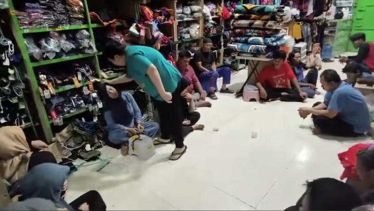 VIRAL PERSELINGKUHAN 10TAHUN DI BULUKUMBA